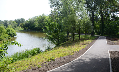 У Кагарлицькому парку облаштовано капітальне покриття доріжок