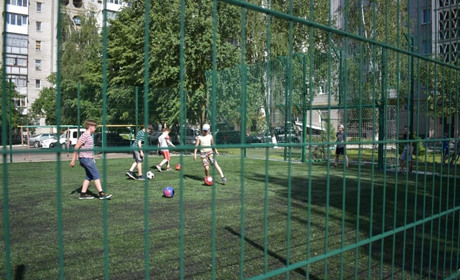 Спорт: де пограти у теніс та футбол жителям центру