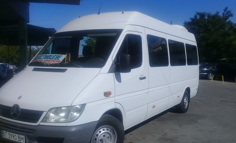 ПП Де-Луко відновив автобусні перевезення до Щасливцева і Гарячого джерела. Розклад руху автобусів