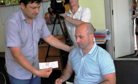Замість Олександра Михняка депутатом став Руслан Самченко