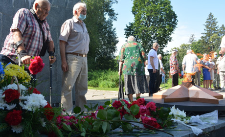 Фотофакт: у Гадячі вшанували пам’ять жертв Другої світової війни