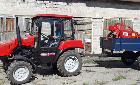 У Новочервоному застосовують нову техніку для благоустрою території