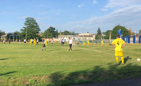 Стартував чемпіонат області з перемоги білопільських футболістів: наш репортаж