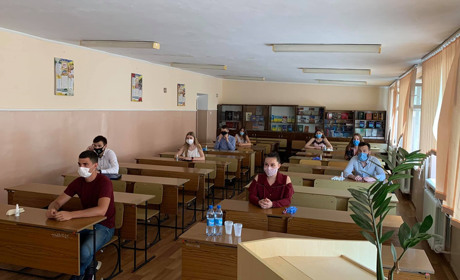 У Херсонському держуніверситеті стартували держіспити: щодня по кілька сесій і іспити по ZOOM