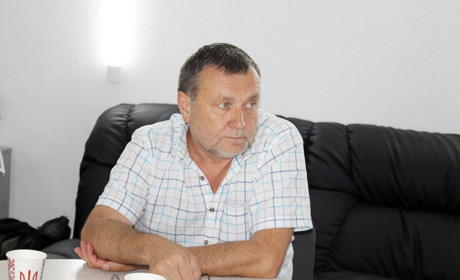 Антологія віршів чернігівських журналістів «Сонячне і дощове» вже поміж людьми