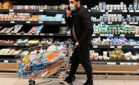 Контроль за карантином у транспорті та супермаркетах планується посилити