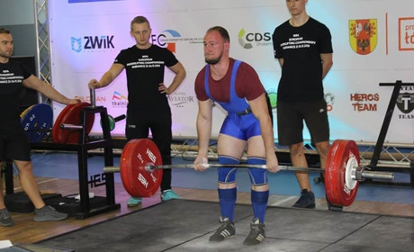 Калушанин Назарій Левицький здобув кілька призових місць на Чемпіонаті України з пауерліфтингу