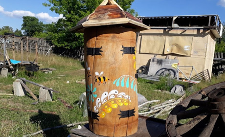 Розповідь з перших вуст: чому так важко нині займатись бджолярством