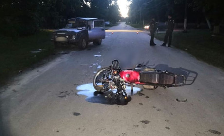У Чапліївці водій легковика збив мотоцикліста. Хлопець помер у лікарні