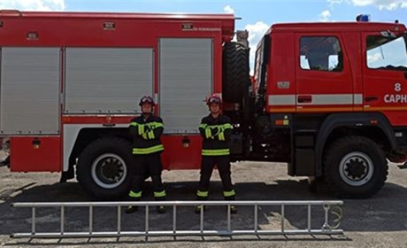Першою в Україні: пожежна частина в Сарнах отримала американську розробку