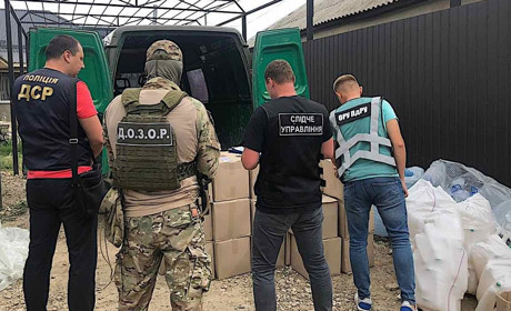 Обыски в Измаиле и Рени выявили более 12 тонн поддельного алкоголя