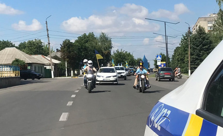 В Попасній відбувся автопробіг, присвячений 6-й річниці звільнення міста. Відео