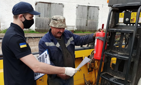 Чи готові хлібороби до безпечного збору врожаю – корюківські рятувальники перевірили
