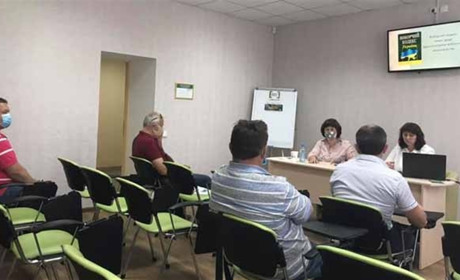 У Конотопі стартували щотижневі зустрічі для пояснення юридичних документів. Де та коли відвідати