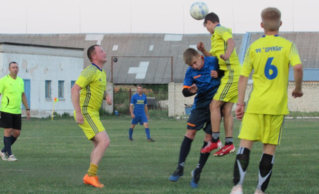 У другій грі  п'ятого туру перемогла "Дружба"