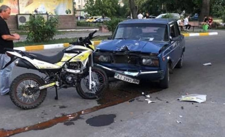 Аварія в Переяславі: 15-річна пасажирка мопеда перебуває в комі