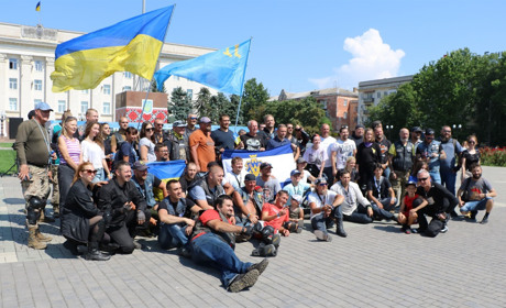 Мотопробіг «Єдність» з Ужгорода дістався Херсона. Ми підібрали яскраві світлини пробігу