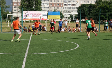 У Вараші провели перший під час карантину турнір з міні-футболу. За що змагалися 6 команд?