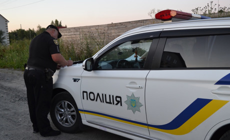 Операція "Мопед" та домашнє насильство. Один вечір патрульної поліції Новограда