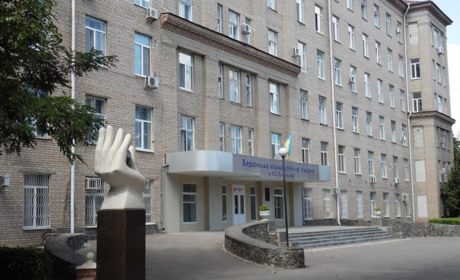 В одній з лікарень Херсона — спалах коронавірусу: що відомо на цей час?