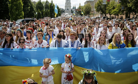 Не вище 170 сантиметрів: у Держстаті підрахували середній зріст і вагу українців
