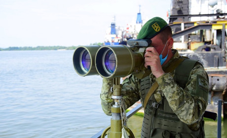 На Дунае измаильский пограничник спас женщину