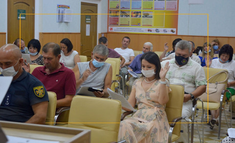 Сесія міської ради: затверджували звіт і голосували за створення Центру професійного розвитку