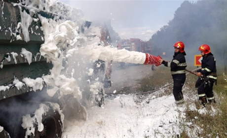 Поблизу села Волиця-Кекрекешина горів КАМАЗ