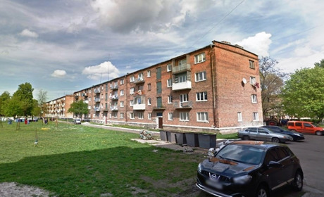 Із забитої каналізаційної труби на Івасюка, 9 комунальники витягли піввідра вологих серветок
