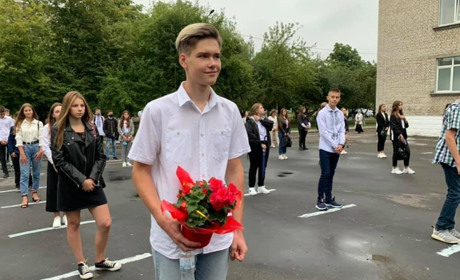 Червоноградський ліцей відкрито! Перших 97 десятикласників здобуватимуть у ньому профільну освіту