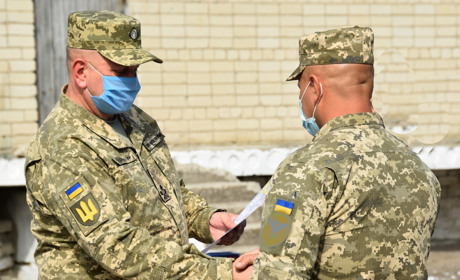 За високий професіоналізм: на Житомирщині нагородили розвідників