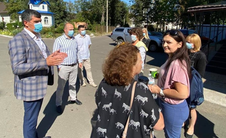 Моніторингова група МОЗ перевірила якість надання меддопомоги хворим із COVID-19 у Кіцманській ЦРЛ