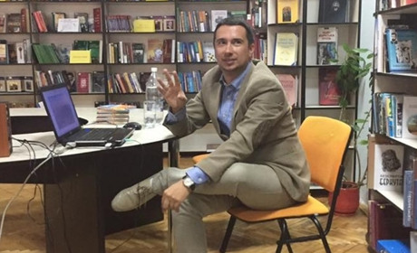 Наші в ОАЕ: Тарас Ващук став лауреатом міжнародного літературного конкурсу DNIPRO-BOOK-FEST-2020