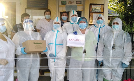 У Нижньостанівецькому інтернаті медперсонал не отримує надбавок за роботу з хворими на COVID-19