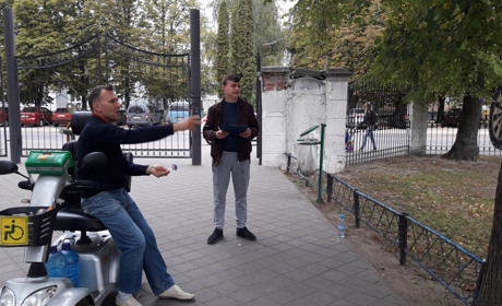 В Шостці депутати змагалися з людьми з інвалідністю: кому дісталася перемога
