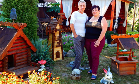 "Вранці йду на клумби, а вже потім пораюся".  У родини Онищенків зі Стовп’яг – зразкове подвір’я