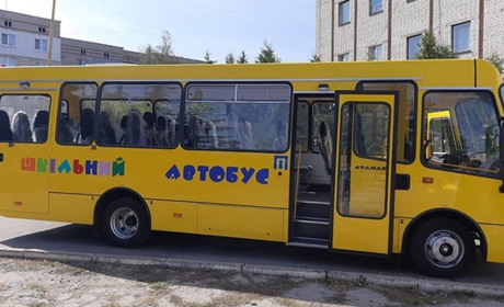 Новий шкільний автобус закупили для перевезення дітей з с.Підлісного Ялтушкова до Ялтушкова