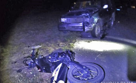 Мотоциклістка врізалась в авто: водій позашляховика був п’яний