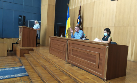 У Добропіллі провели сесію міської ради з порушеннями