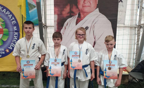 На всеукраїнському чемпіонаті з кіокушинкай карате юні гадячани вибороли перемогу