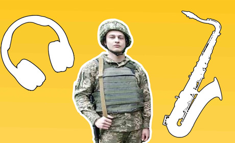 Виступає в зоні бойових дій та пише власну музику. Історія конотопського військового Нікіти Дяченка