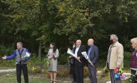 Голокост: гадячани вшанували пам'ять невинних жертв нацистських окупантів