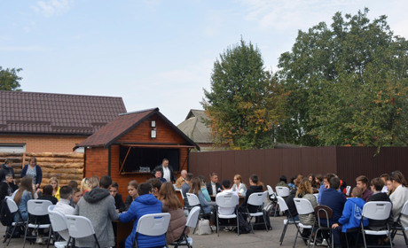 У "Гадяцькому дворику" відбулася інтелектуальна гра "Що? Де? Коли?"