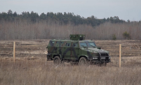 Реанімують техніку для фронту: як фермери-волонтери Сірогозщини допомагають українській армії
