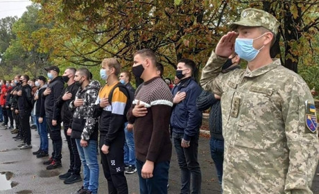 31 призовника Петропавлівщини провели до лав Збройних Сил України