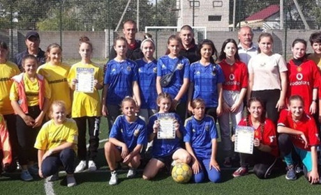 Дівочий міні-футбол: школярки Нижньосірогозького району зіграли технічно і безкомпромісно