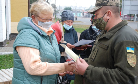 Шосткинських захисників нагородили посметрно