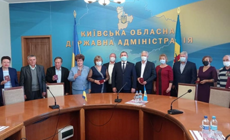 Лариса Калмикова і Олександр Дорофєєв отримали державні нагороди як кращі фахівці Київщини