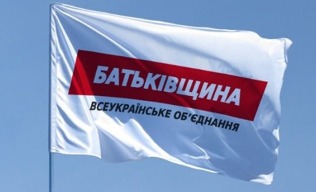 Хто балотується в депутати Нижньосірогозької територіальної громади від партії «Батьківщина»