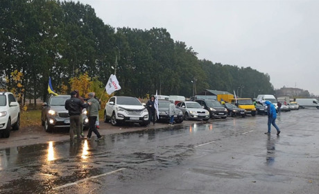 У Конотопі відбувся автопробіг SaveФОП. Виступали за збереження системи спрощеного оподаткування